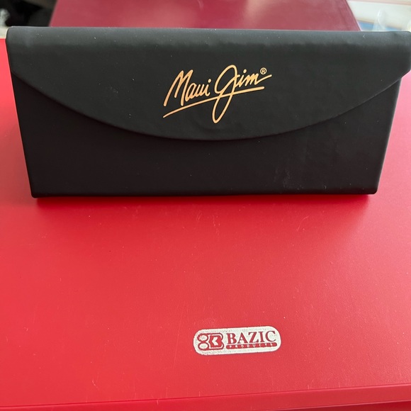 Maui Jim Accessories Maui Jim Sunglass Case Still In Plastic Poshmark